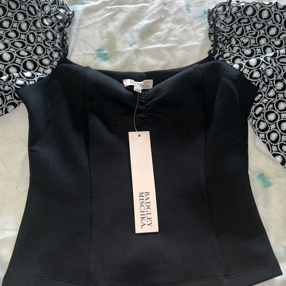 - Badgley Mischka b/w top - Picture 3 of 12